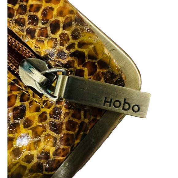 HOBO Vintage Lauren Clutch Wallet - Snakeskin - Picture 3 of 12